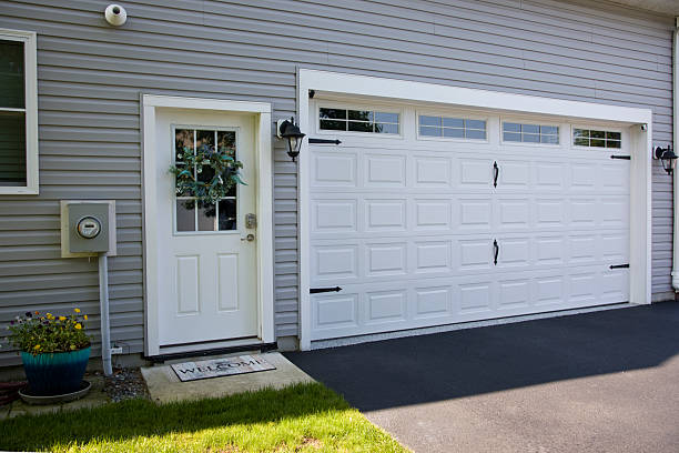 24/7 Emergency Garage Door Panel Replacement experts in Nellysford, VA